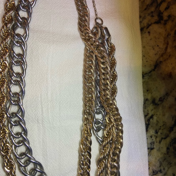 Guess layered necklace with chunky link chains.. and a Guess charm bracelet (2) - Picture 7 of 16